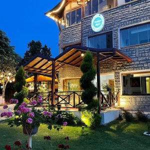 Doğa İçinde Huzurlu Bir Tatil Deneyimi: Kartepe Köşkü