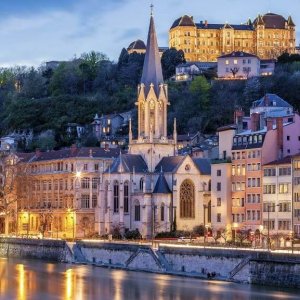 Fransa Hakkında Bilgi Verir Misiniz