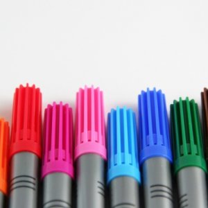 Keçeli Kalem Lekesi Nasıl Çıkarılır? (Duvar, El, Koltuk, Kıyafet vb.)