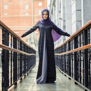 Tesettür Ferace Renk Seçimi